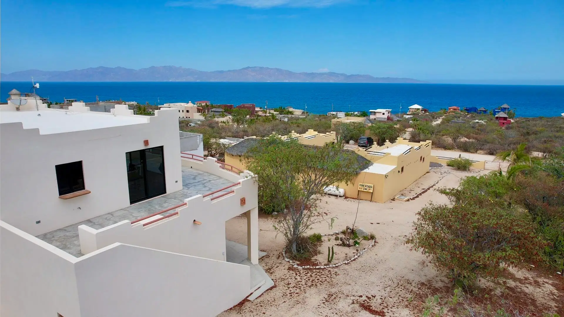 Luxury Estates Villas in Own In La Paz