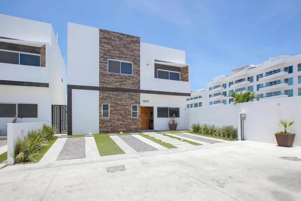 Modern luxury homes in La Paz for sale showcasing coastal living opportunities and 2026 market appeal