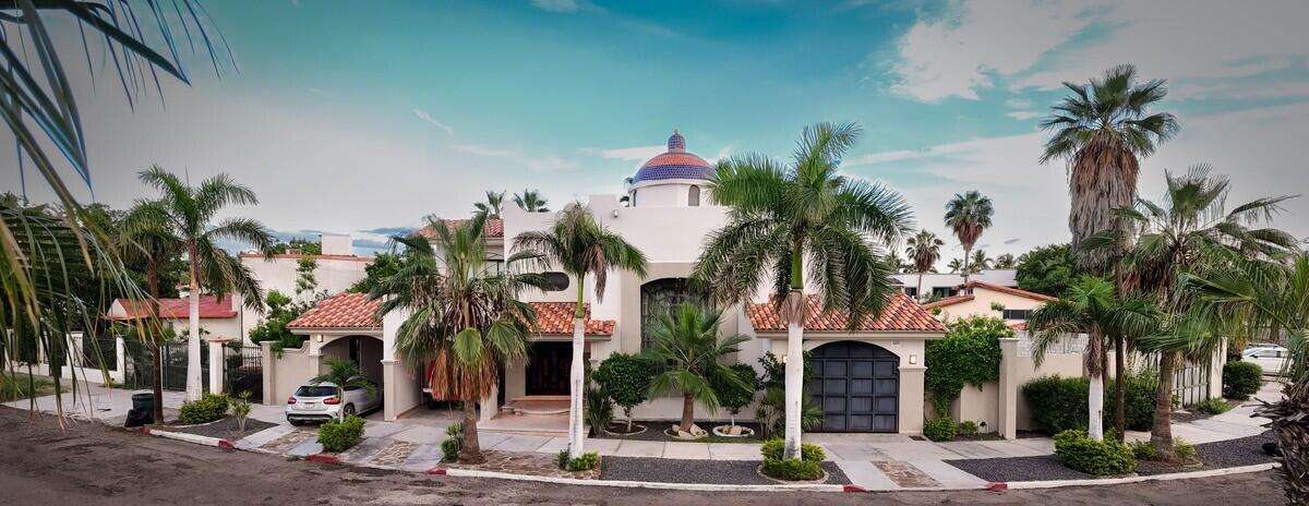 La Paz Marina Sol Italian-Style Home on Fidepaz's Main StreetLocated in one of La Paz's most prestigious and secure neighborhoods, this residence blends classic elegance with spacious and functional living areas. Its façade on Fidepaz's main street gives it a strong presence and easy access to all nearby services. Upon entering, you're welcomed by a carved wooden door that sets the tone for the home's unique character. It opens into a grand living room with soaring ceilings and a central dome, framed by a wide colonial-style staircase leading to the upper floor.The layout is ideal for family living: one bedroom on the ground floor, perfect for guests or those who prefer to avoid stairs, and two bedrooms upstairs, including the primary suite with an internal balcony overlooking the living room, adding a sense of openness and elegance.The spacious colonial-style kitchen is truly the heart of the homeperfect for family gatherings and entertaining guests. There's also a game room, ideal as a recreation or multipurpose space.Outside, the property Three covered parking spaces, one with a gate, offering both comfort and security.Note: Use of the shared pool requires covering the corresponding payment for its construction, as well as the maintenance fee established by the community. for sale